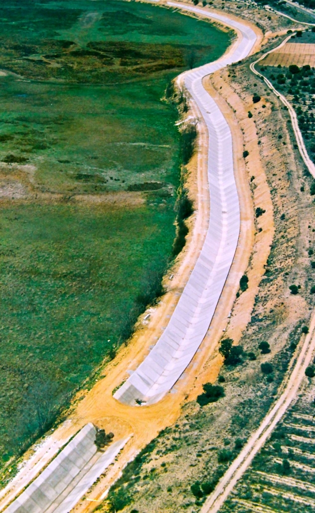 CANAL DE RIEGO