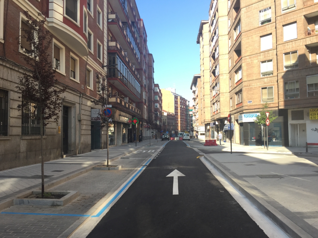 URBANIZACIÓN CALLE NICOLAS SALMERON (VALLADOLID)